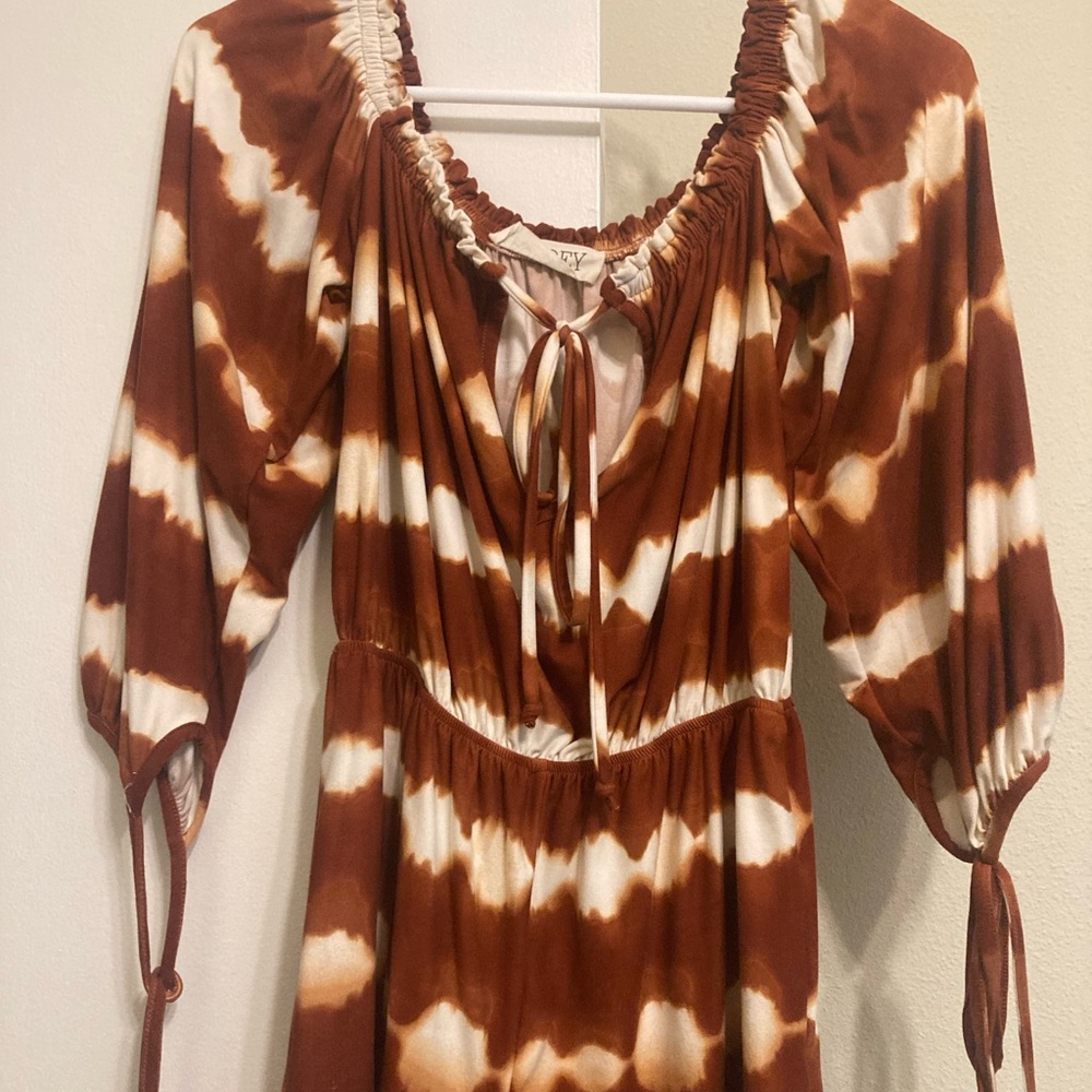 Off shoulder Audrey 3+1 tie dye romper
